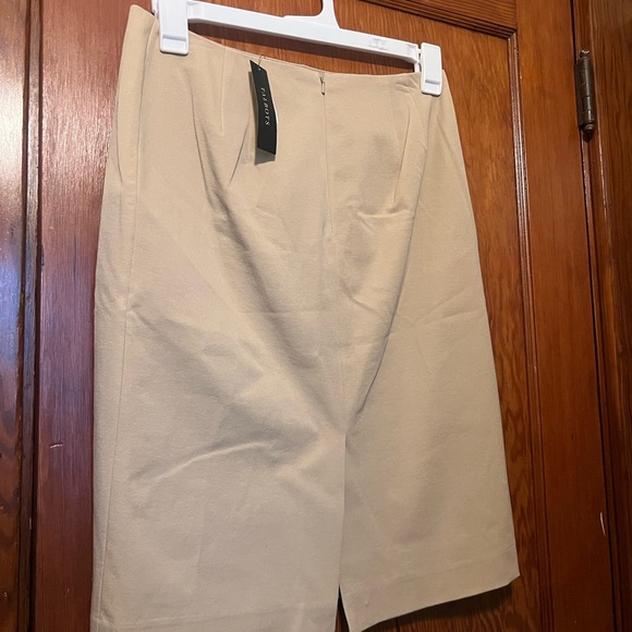 Talbots NWT Women’s Tan Skirt Size 8 - Picture 2 of 4